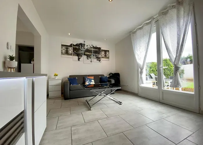 Semesterbostad Maison Tommy